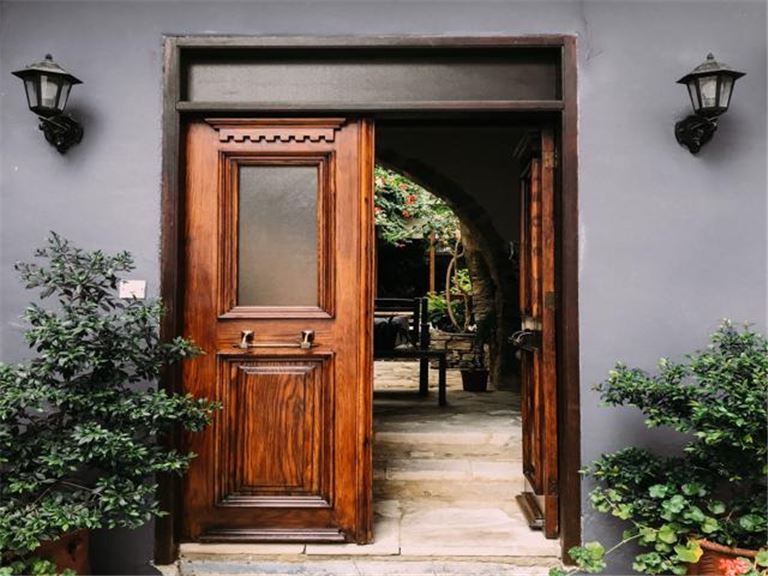 a6b62489-db29-4983-87dd-0ffd93fac6cc-W768-1