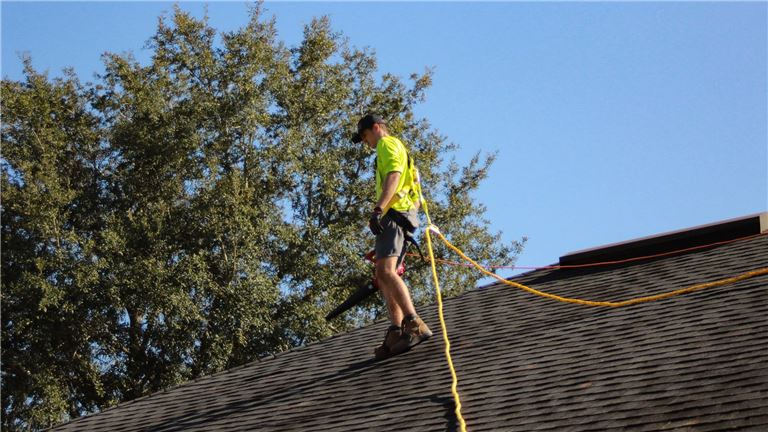 e2586fe9-3b7b-4401-a773-e627f3c5319c-W768-1